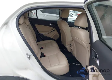 2015 Mercedes-Benz Gla 250 4Matic из США, поврежденный, VIN WDCTG4GB9FJ084369